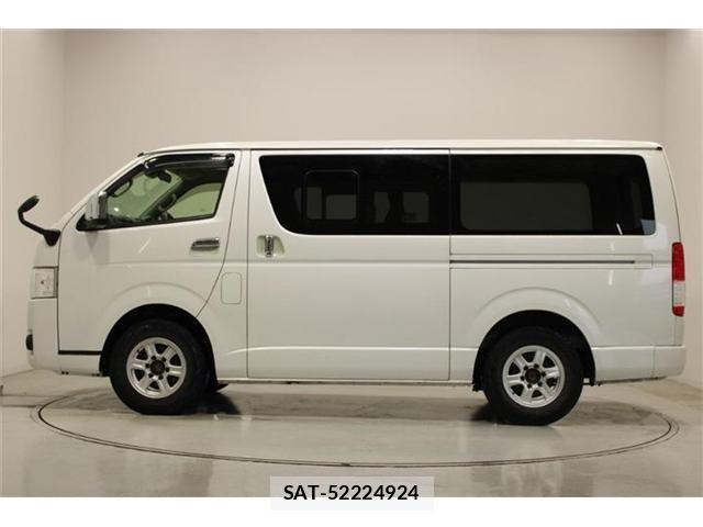 Toyota HIACE VAN 2021-01 7061103-9