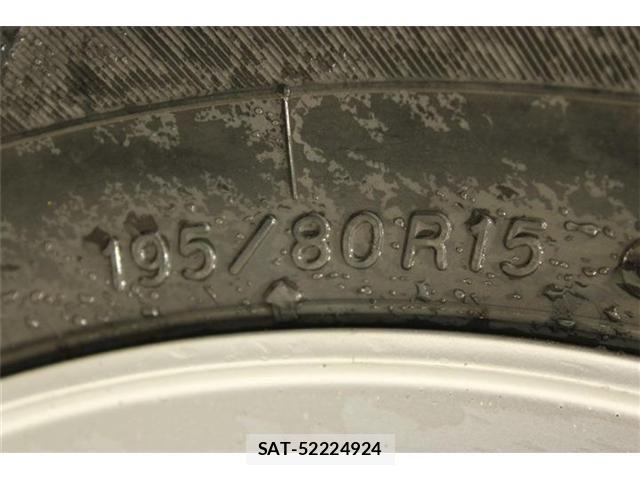 Toyota HIACE VAN 2021-01 7061103-27