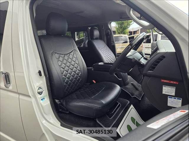 Toyota HIACE VAN 2018-01 7061093-6