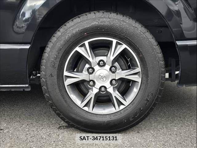 Toyota HIACE VAN 2019-11 7061099-16