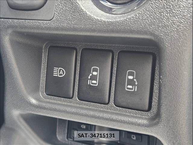 Toyota HIACE VAN 2019-11 7061099-17