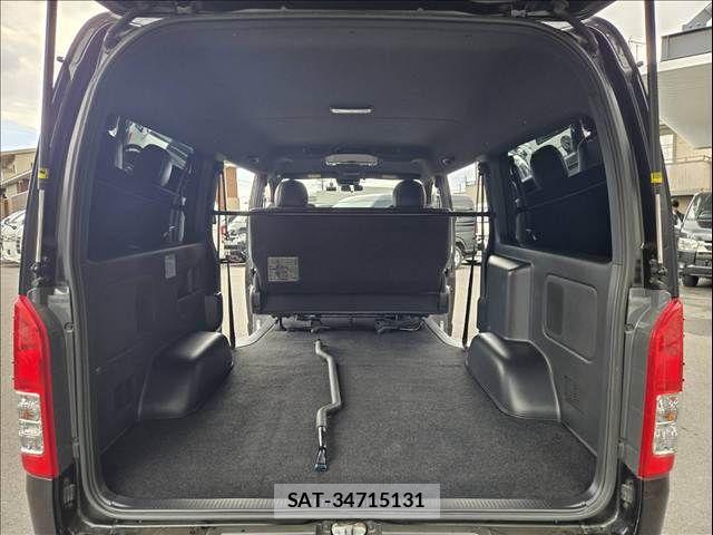 Toyota HIACE VAN 2019-11 7061099-19