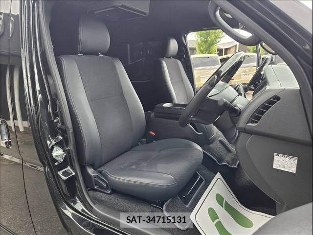 Toyota HIACE VAN 2019-11 7061099-6