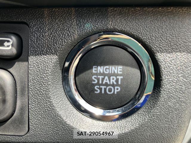 Toyota HIACE VAN 2026-03 7061100-25