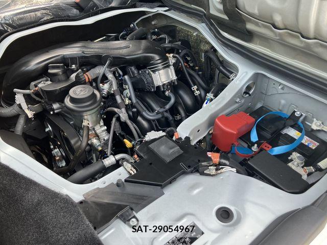 Toyota HIACE VAN 2026-03 7061100-29