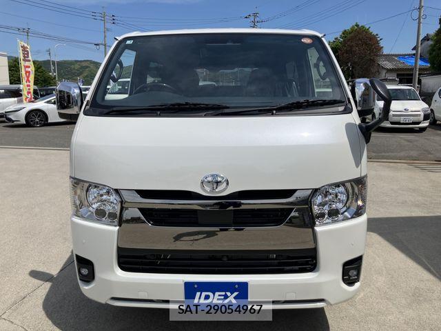 Toyota HIACE VAN 2026-03 7061100-3