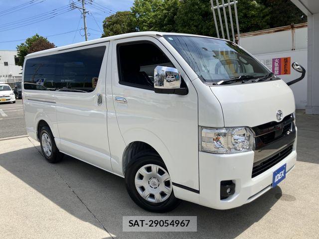 Toyota HIACE VAN 2026-03 7061100-4