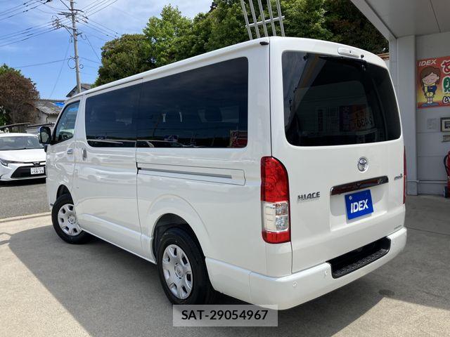 Toyota HIACE VAN 2026-03 7061100-8