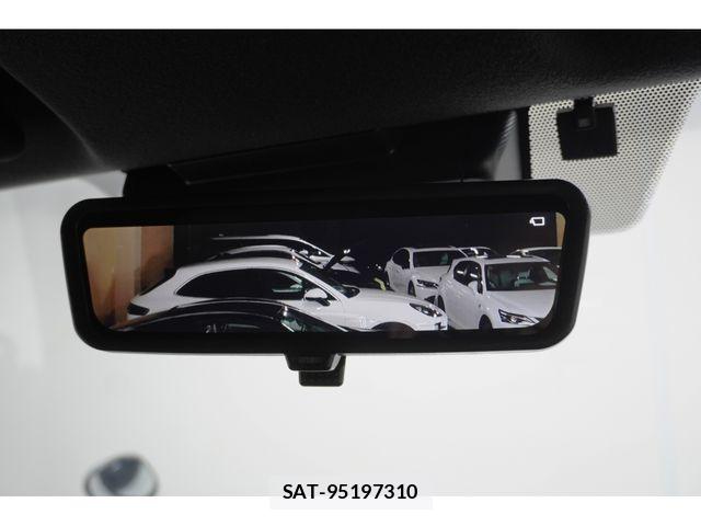 Toyota HIACE VAN 2025-03 7061090-12