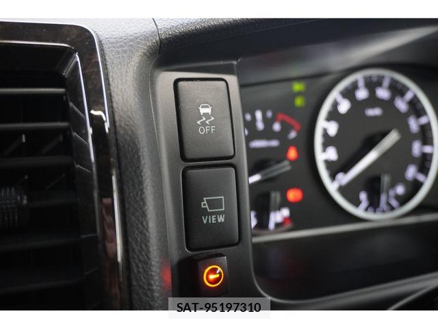 Toyota HIACE VAN 2025-03 7061090-15