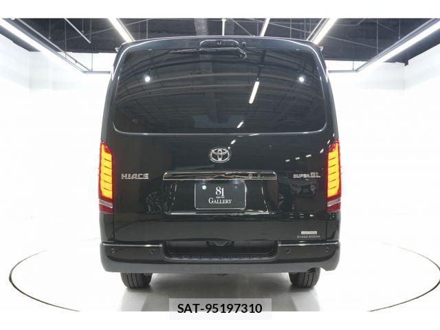 Toyota HIACE VAN 2025-03 7061090-5