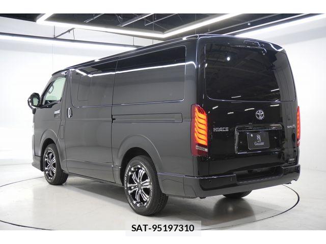 Toyota HIACE VAN 2025-03 7061090-6