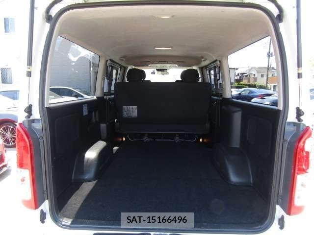 Toyota HIACE VAN 2018-04 7059531-11