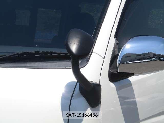 Toyota HIACE VAN 2018-04 7059531-25