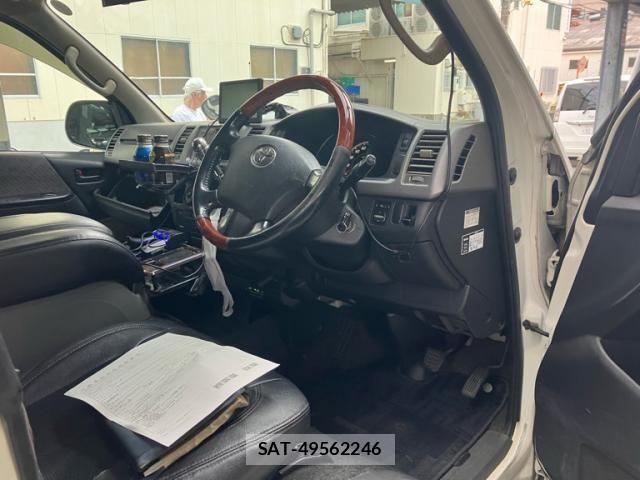 Toyota HIACE VAN 2008-03 7061109-11