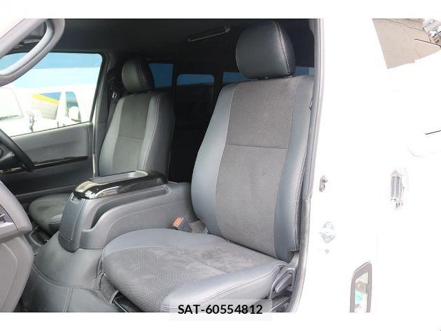 Toyota HIACE VAN 2024-01 7059394-4