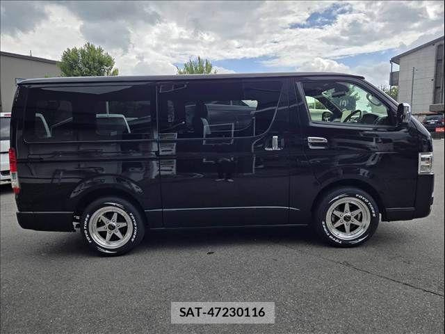 Toyota HIACE VAN 2023-04 7061094-12