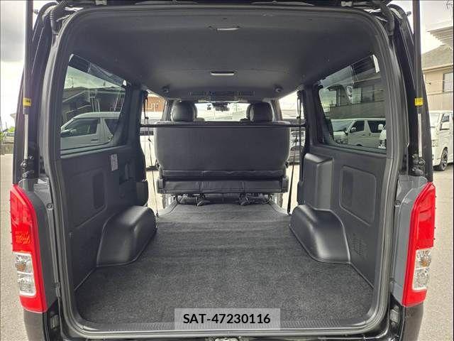 Toyota HIACE VAN 2023-04 7061094-19