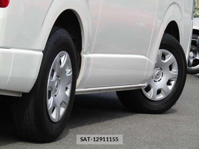 Toyota HIACE VAN 2023-11 7061096-27