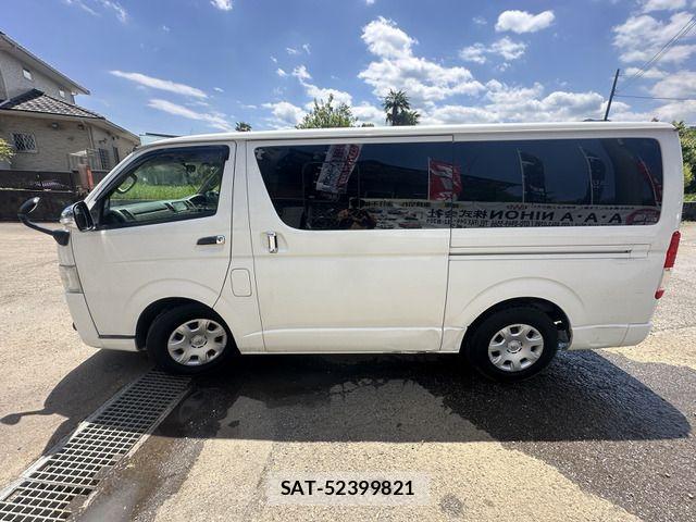 Toyota HIACE VAN 2015-12 7061104-2