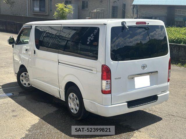 Toyota HIACE VAN 2015-12 7061104-3
