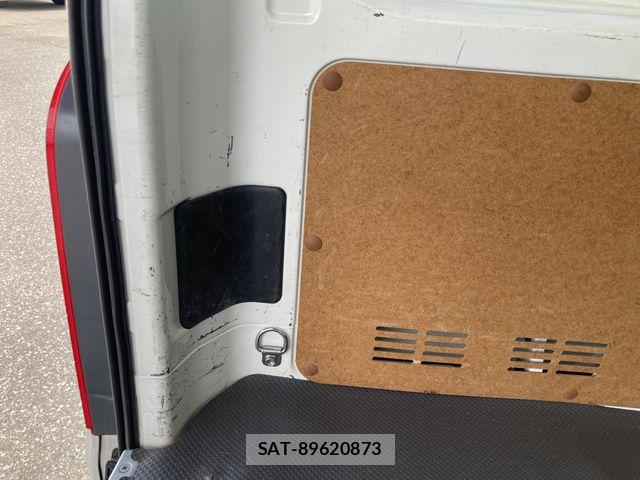 Toyota HIACE VAN 2022-02 7226255-12