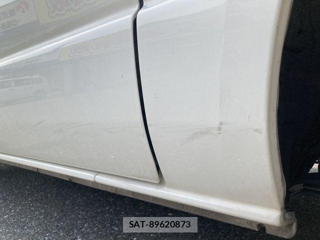 Toyota HIACE VAN 2022-02 7226255-14