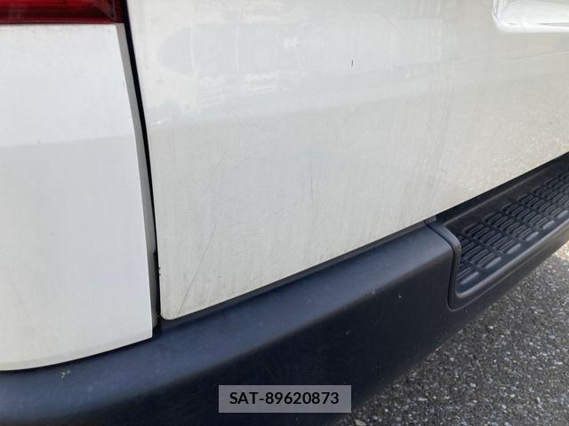 Toyota HIACE VAN 2022-02 7226255-17