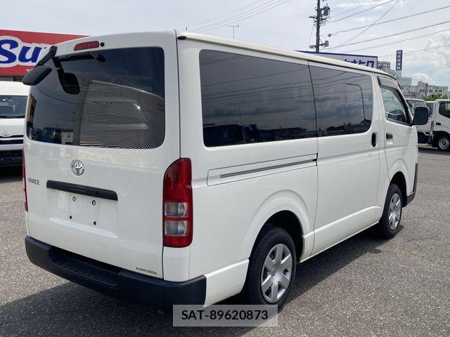 Toyota HIACE VAN 2022-02 7226255-3