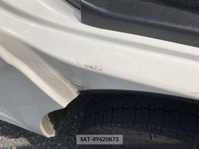 Toyota HIACE VAN 2022-02 7226255-5