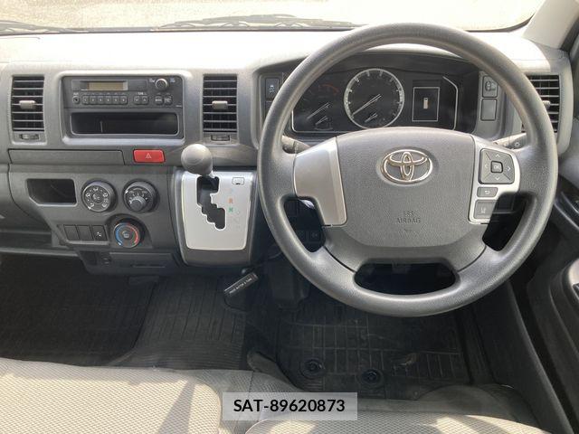 Toyota HIACE VAN 2022-02 7226255-7