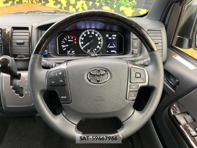 Toyota HIACE VAN 2025-09 7226272-10