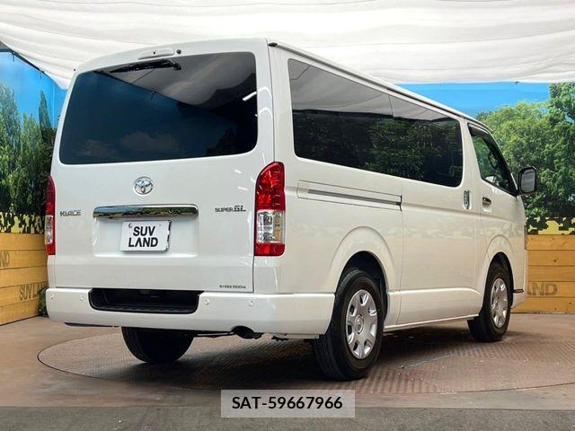 Toyota HIACE VAN 2025-09 7226272-16