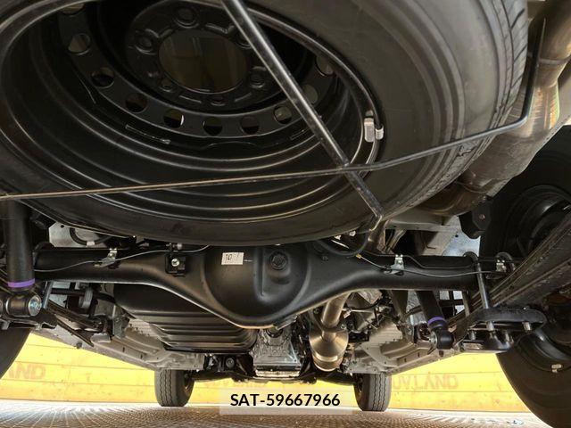 Toyota HIACE VAN 2025-09 7226272-18