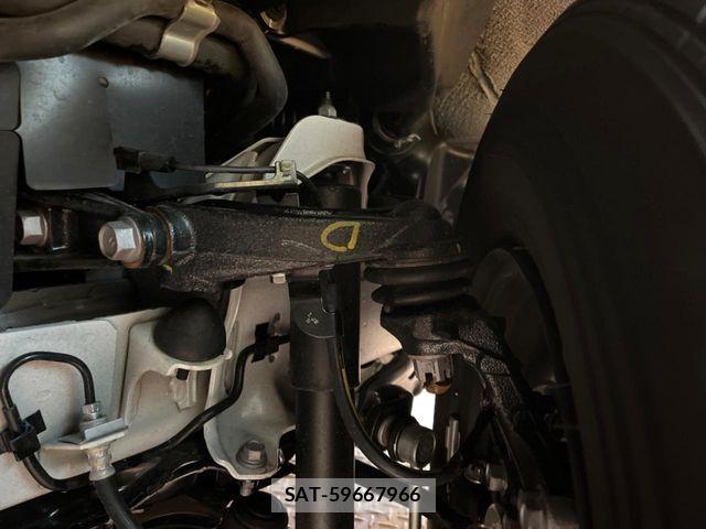 Toyota HIACE VAN 2025-09 7226272-19