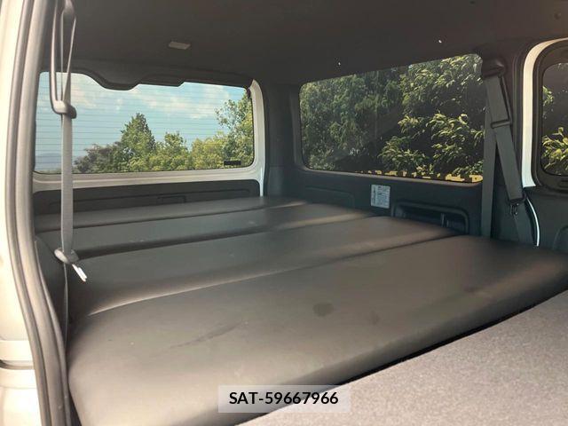 Toyota HIACE VAN 2025-09 7226272-5