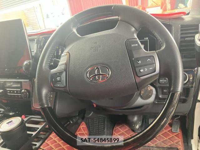 Toyota HIACE VAN 2023-06 7226264-10