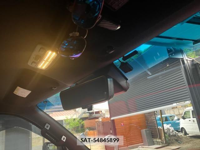 Toyota HIACE VAN 2023-06 7226264-11