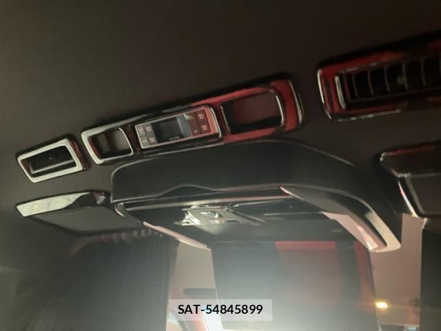 Toyota HIACE VAN 2023-06 7226264-14