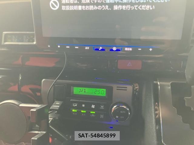 Toyota HIACE VAN 2023-06 7226264-18