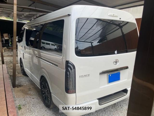 Toyota HIACE VAN 2023-06 7226264-2