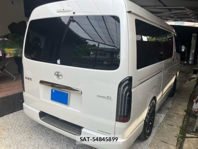 Toyota HIACE VAN 2023-06 7226264-3