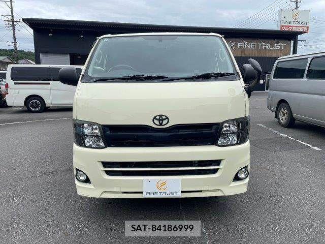 Toyota HIACE VAN 2013-12 7226213-16