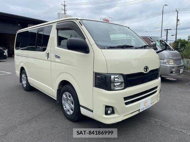Toyota HIACE VAN 2013-12 7226213-17