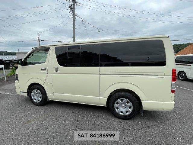 Toyota HIACE VAN 2013-12 7226213-21