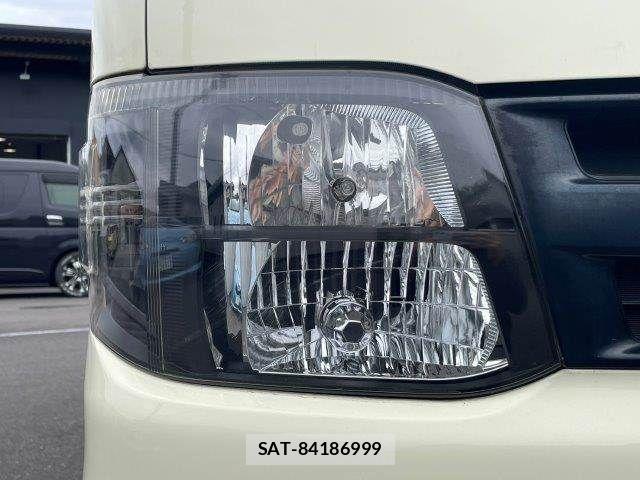Toyota HIACE VAN 2013-12 7226213-23