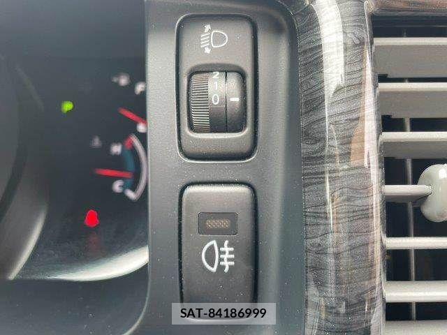 Toyota HIACE VAN 2013-12 7226213-8