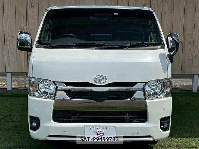 Toyota HIACE VAN 2023-04 7226265-3