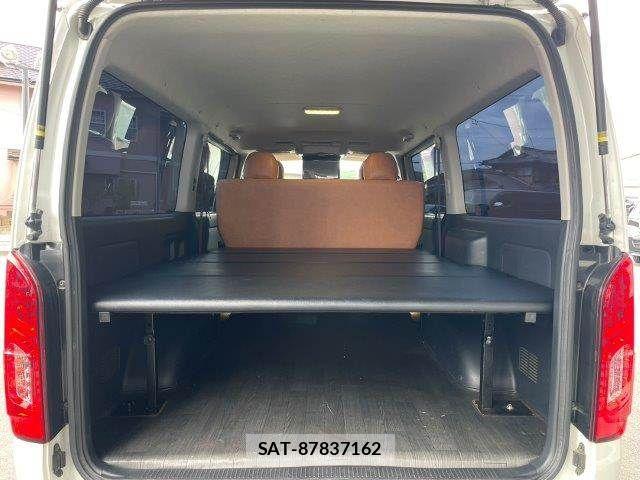 Toyota HIACE VAN 2010-10 7226209-9