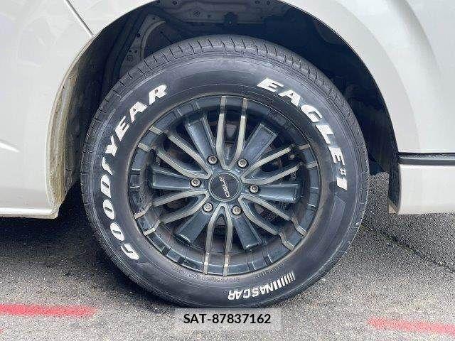 Toyota HIACE VAN 2010-10 7226209-13